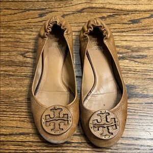 Tory Burch Women's Brown Logo Flats